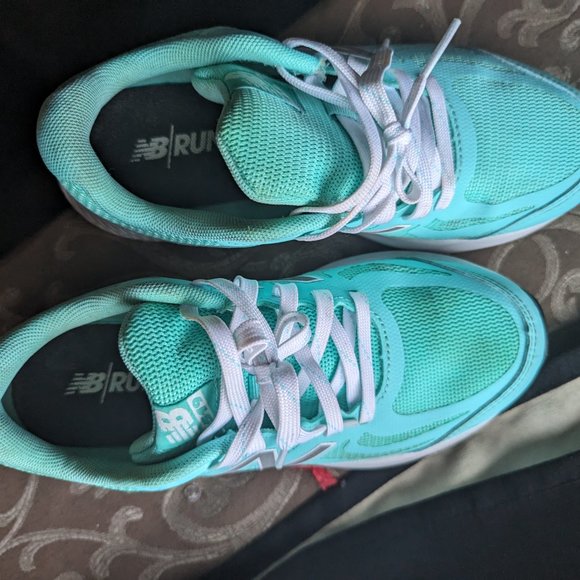 New Balance sneakers(Aqua color w/grey logo) - mint condition! - Picture 7 of 7